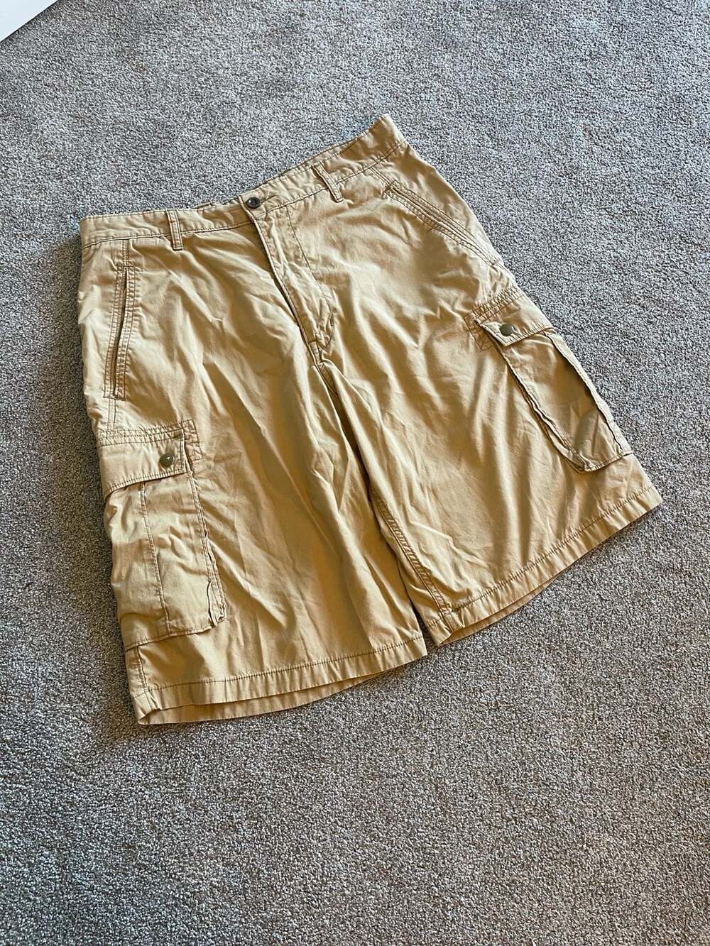 Levi's Men's Tan Khaki Cotton Cargo Shorts